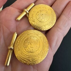 Unique Cufflinks Vintage Aztec Mayan Gold Tone Disks Mens Accessories